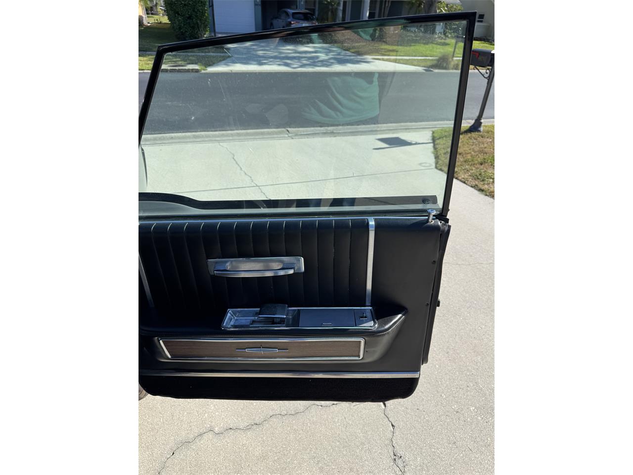 Lincoln-Continental-1965-Grey-Black-57