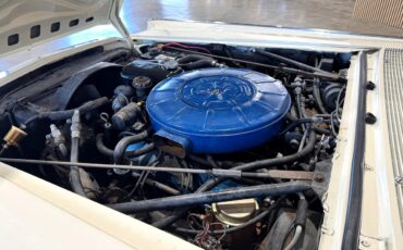 Lincoln-Continental-1966-Classic-Car-32