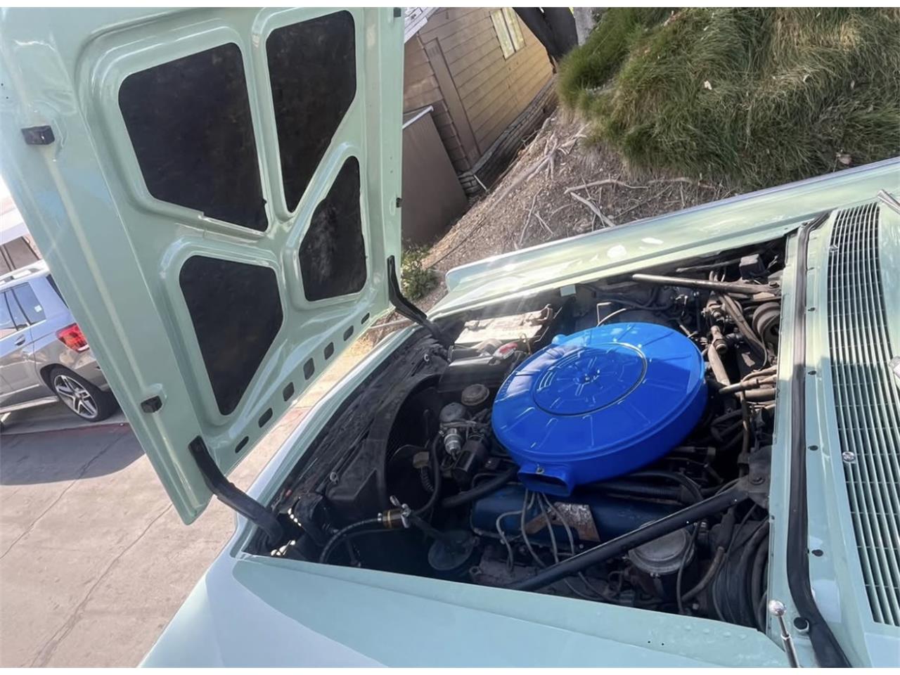 Lincoln-Continental-1966-Mint-Green-Dark-Green-10