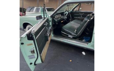 Lincoln-Continental-1966-Mint-Green-Dark-Green-12