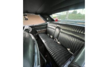 Lincoln-Continental-1966-Mint-Green-Dark-Green-2