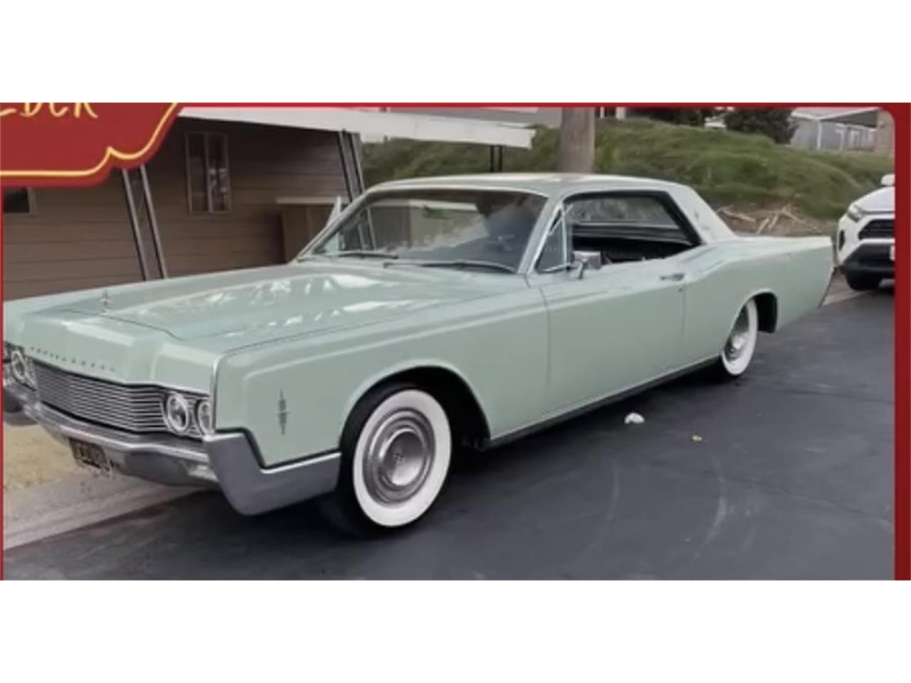 Lincoln-Continental-1966-Mint-Green-Dark-Green-7
