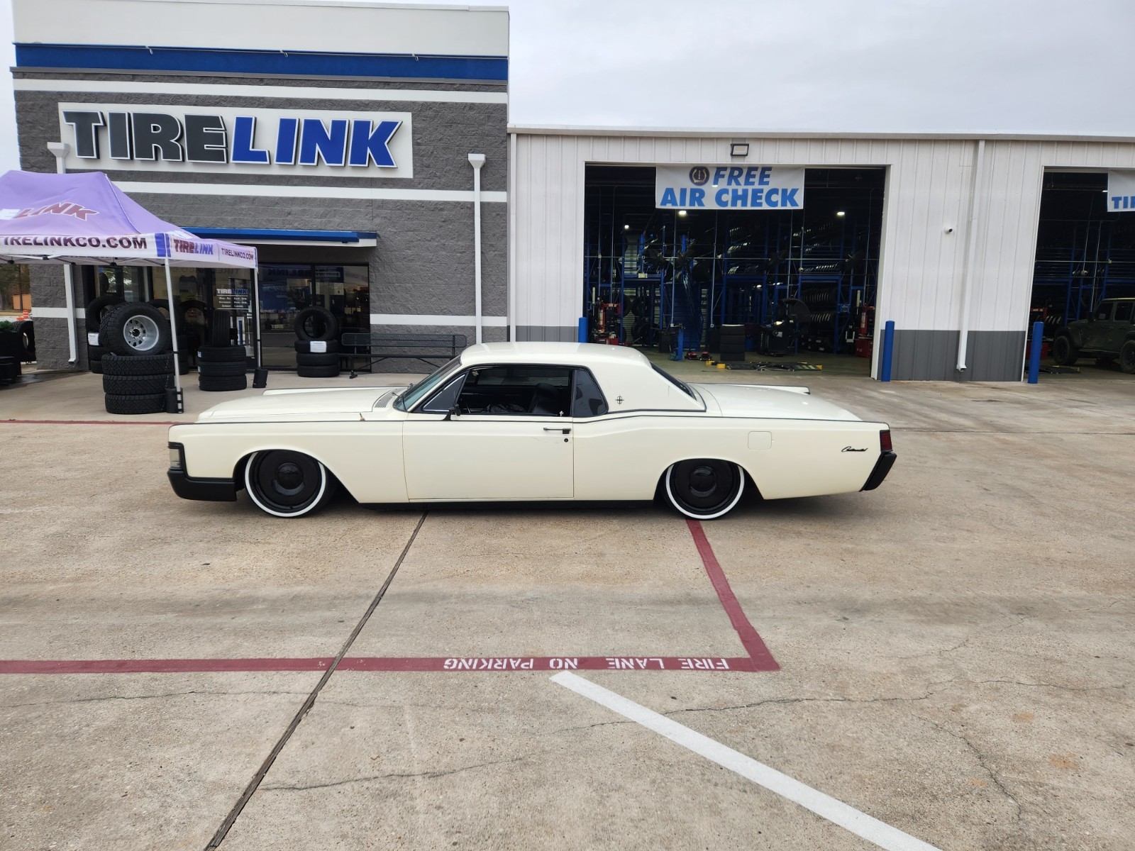 Lincoln Continental 1968 Coupe