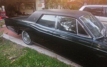 Lincoln-Continental-1968-Green-2