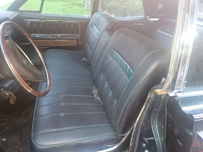 Lincoln-Continental-1968-Green-5