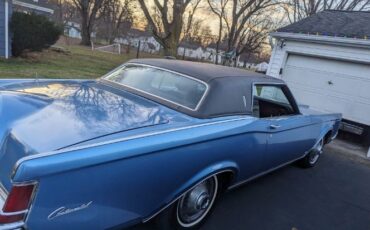 Lincoln-Continental-1969-Blue-16