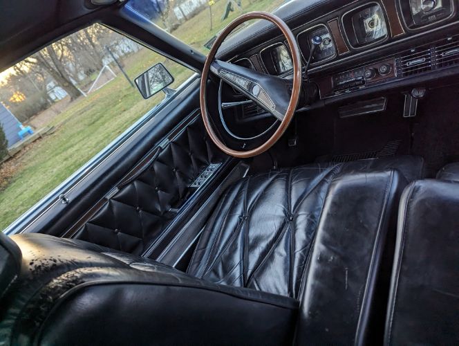 Lincoln-Continental-1969-Blue-19