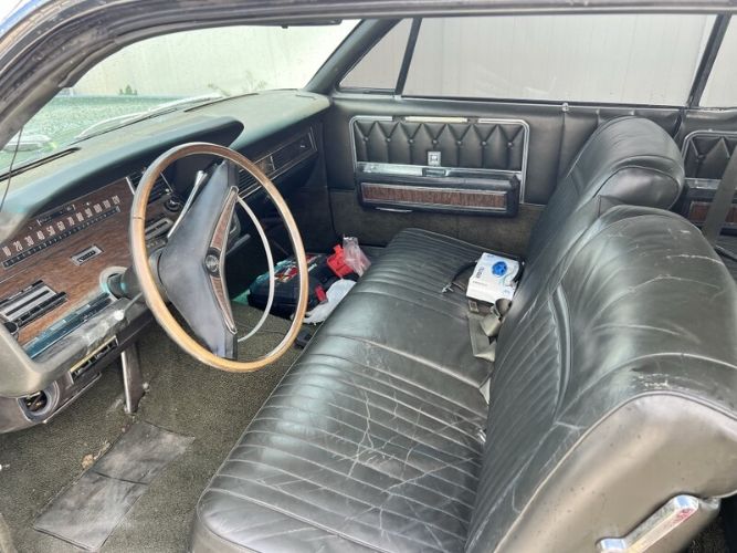 Lincoln-Continental-1969-Green-2