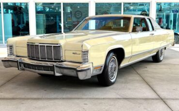 Lincoln-Continental-1976-Coupe-12