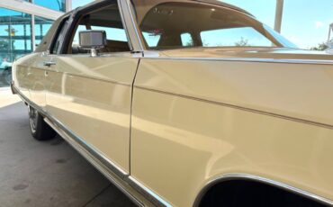 Lincoln-Continental-1976-Coupe-19