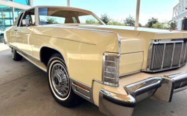 Lincoln-Continental-1976-Coupe-20