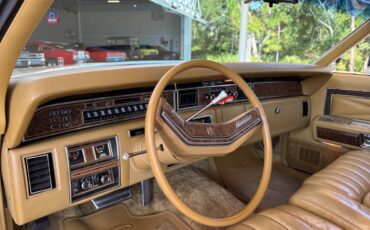 Lincoln-Continental-1976-Coupe-23