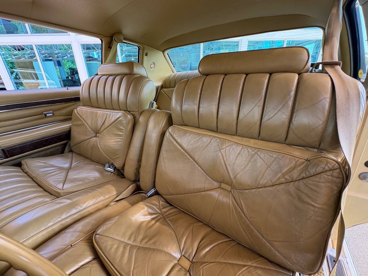 Lincoln-Continental-1976-Coupe-25