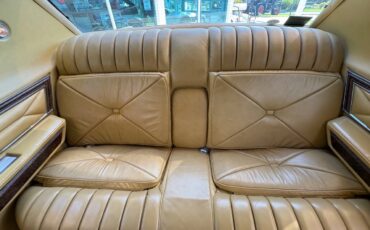 Lincoln-Continental-1976-Coupe-26