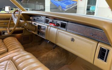 Lincoln-Continental-1976-Coupe-29