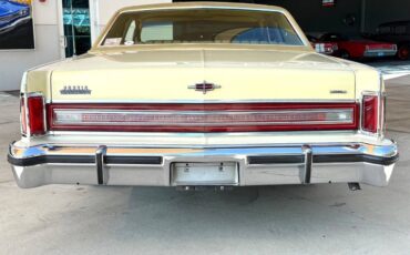 Lincoln-Continental-1976-Coupe-6