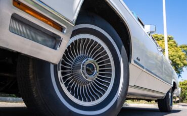 Lincoln-Continental-1979-1