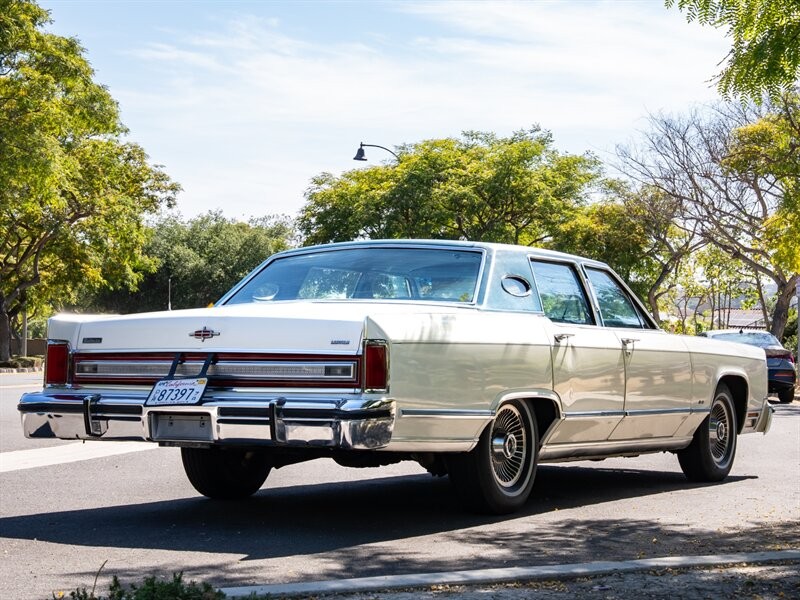 Lincoln-Continental-1979-16
