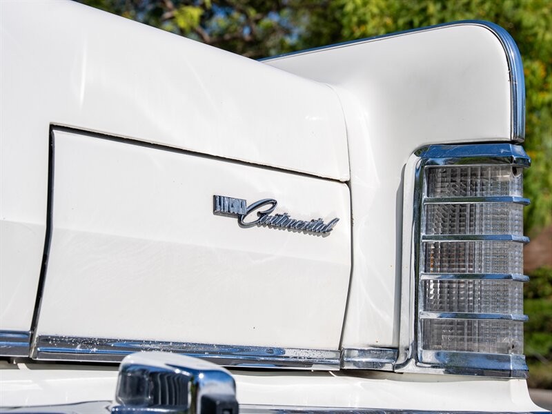Lincoln-Continental-1979-2