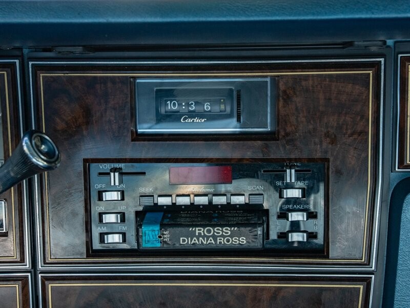 Lincoln-Continental-1979-22