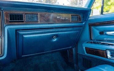 Lincoln-Continental-1979-27