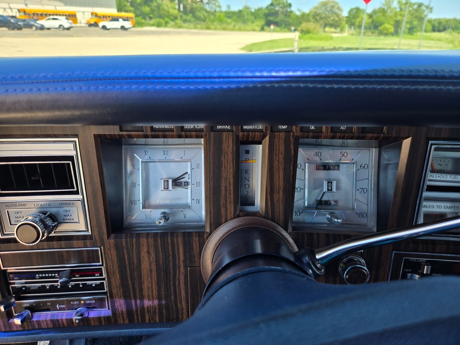 Lincoln-Continental-1979-32