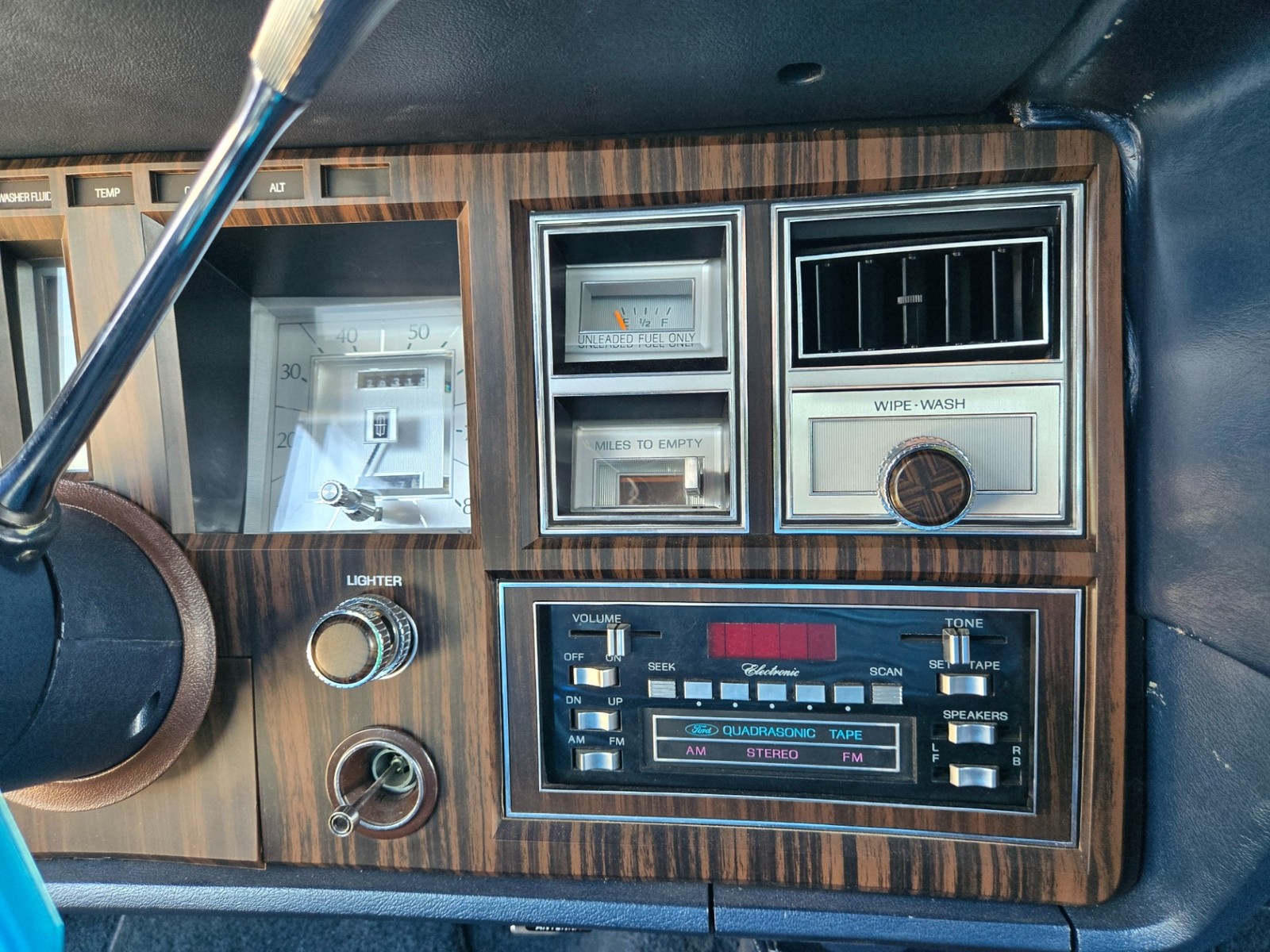 Lincoln-Continental-1979-34