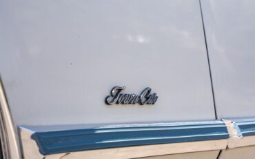 Lincoln-Continental-1979-4