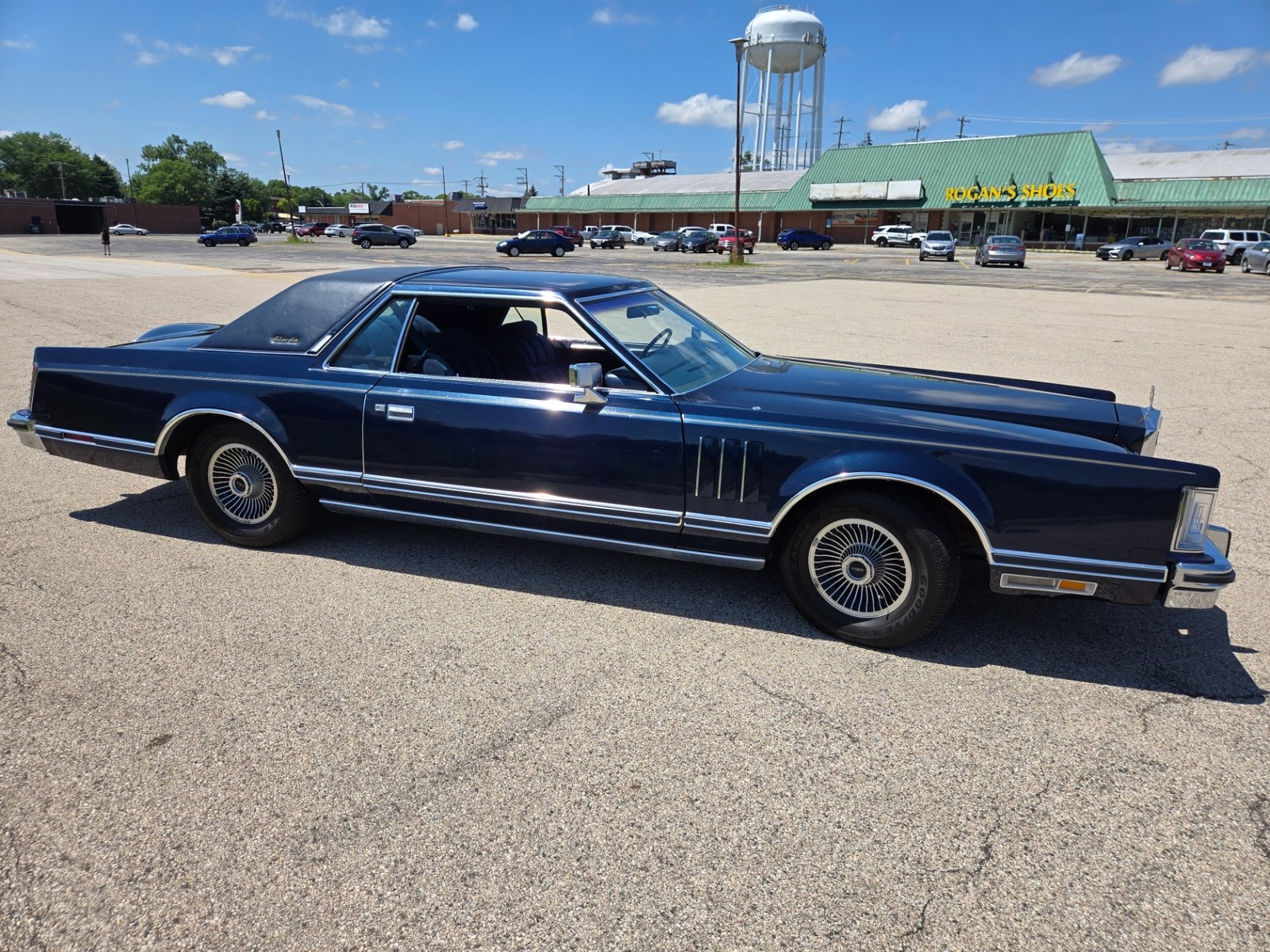 Lincoln-Continental-1979-6