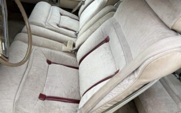 Lincoln-Continental-1979-Beige-Champagne-Velour-Clo-12