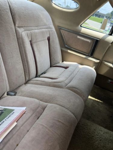 Lincoln-Continental-1979-Beige-Champagne-Velour-Clo-14