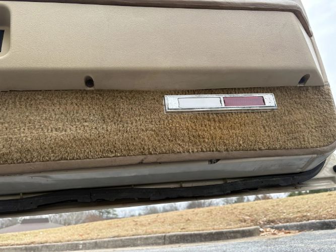 Lincoln-Continental-1979-Beige-Champagne-Velour-Clo-19