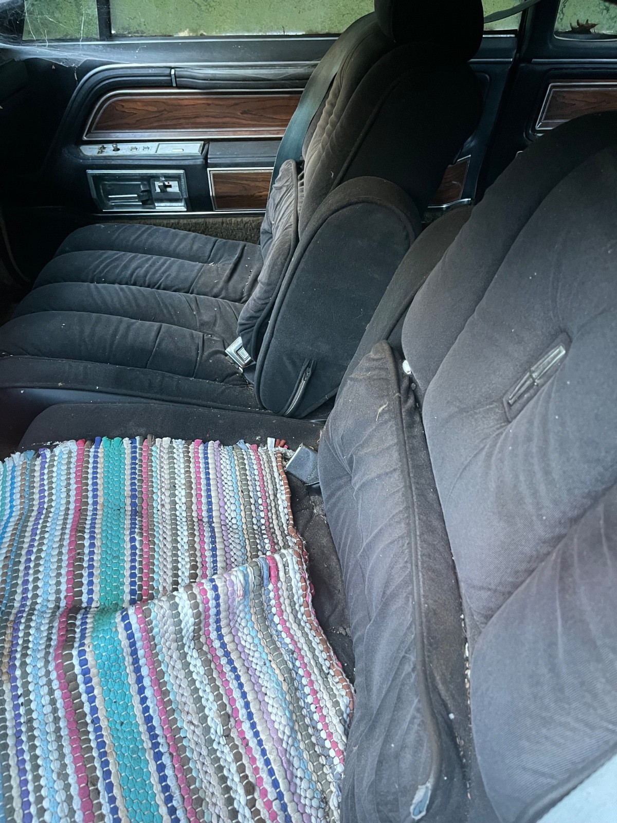 Lincoln-Continental-1980-Sedan-14