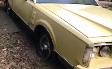 Lincoln-Continental-1980-Sedan-3
