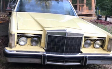 Lincoln-Continental-1980-Sedan-4