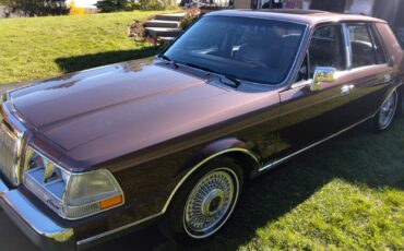 Lincoln-Continental-1987-Sedan-3