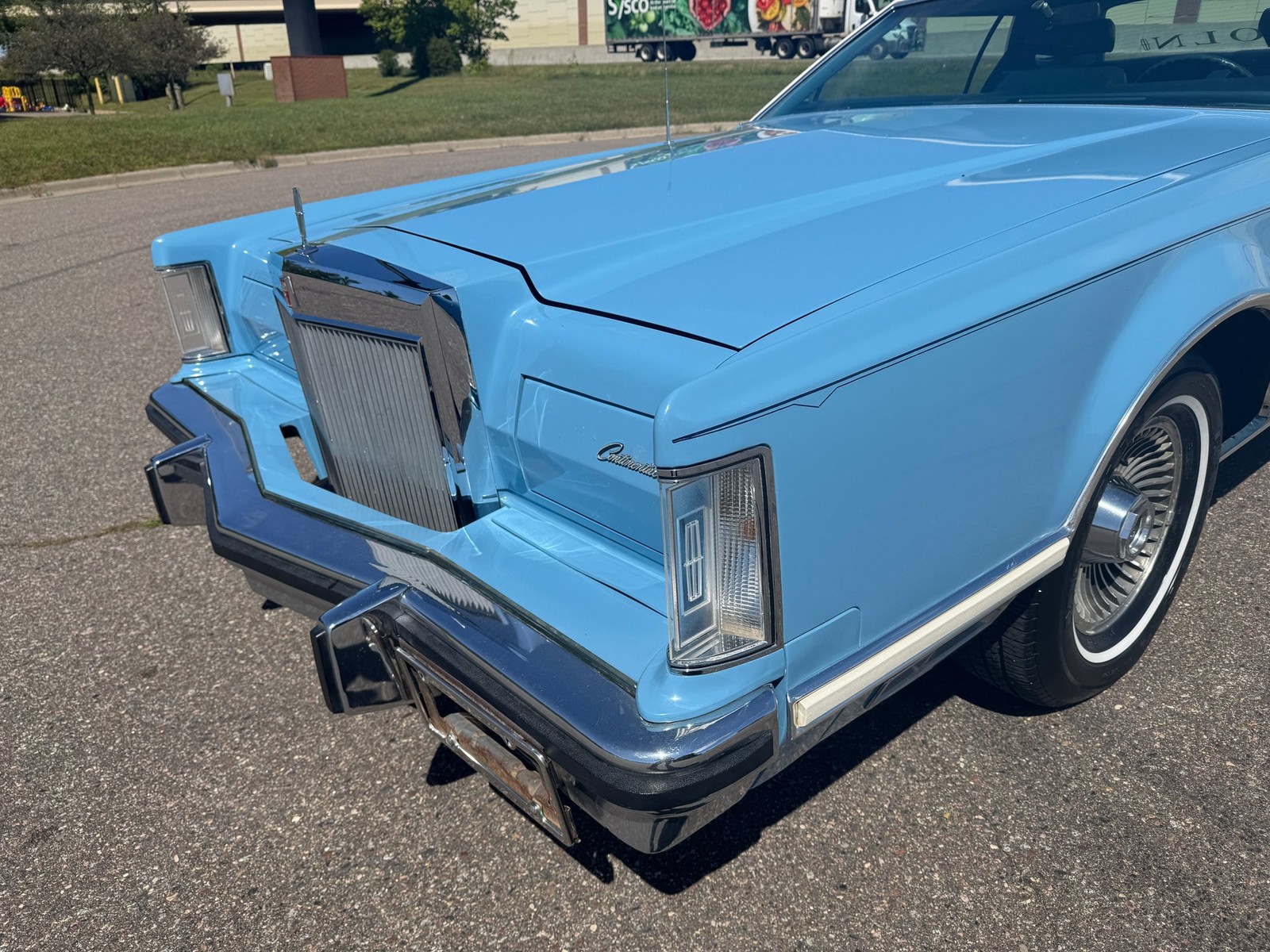 Lincoln-Continental-Mark-V-1979-Coupe-20