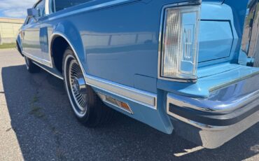 Lincoln-Continental-Mark-V-1979-Coupe-23