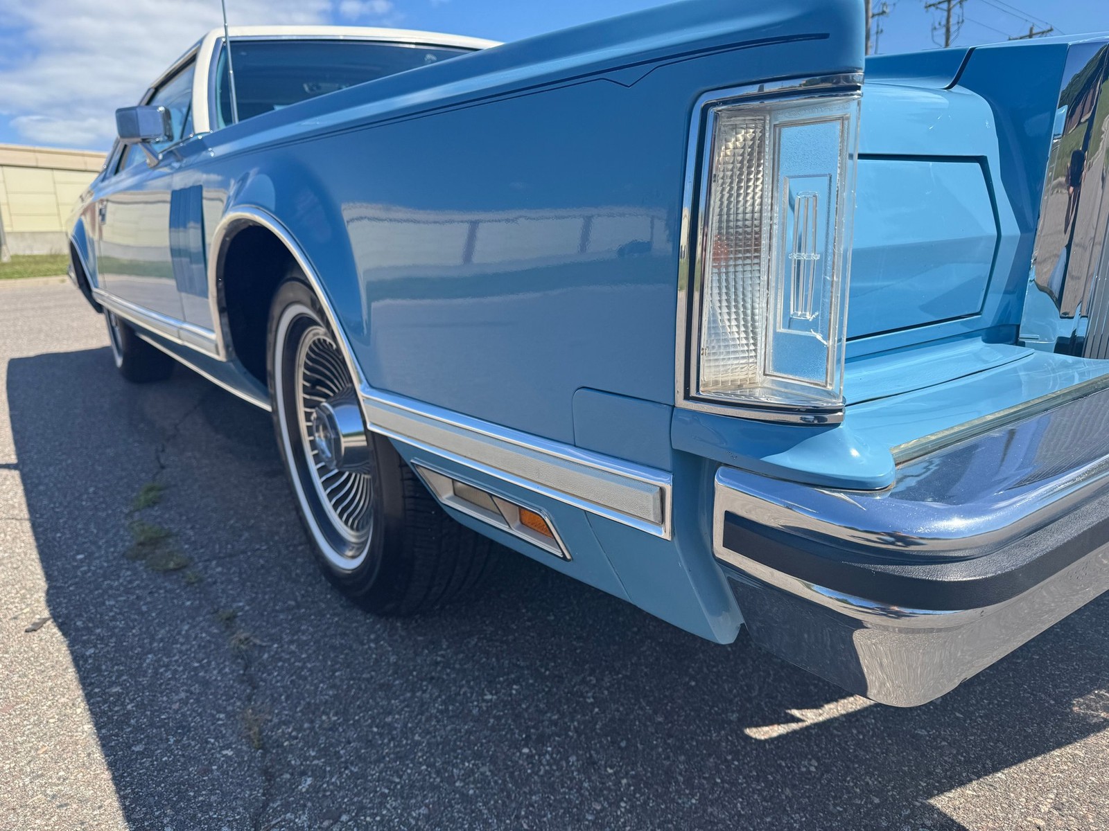 Lincoln-Continental-Mark-V-1979-Coupe-23