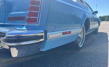 Lincoln-Continental-Mark-V-1979-Coupe-27