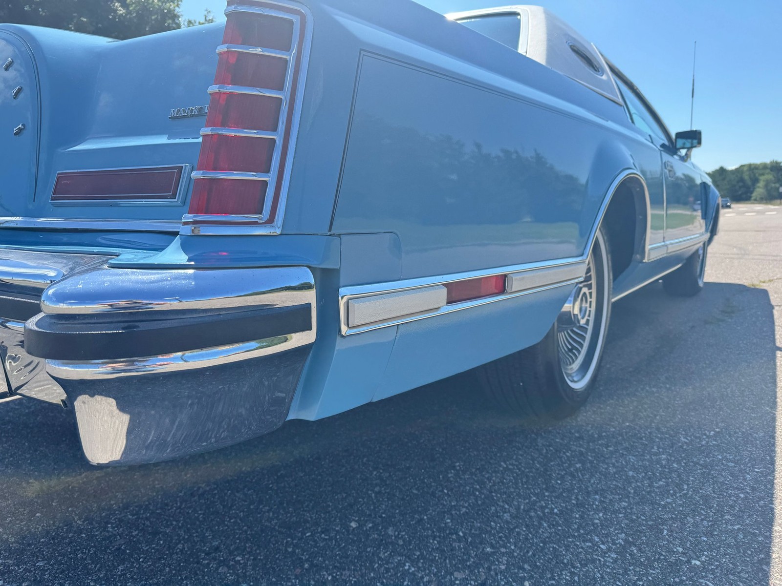 Lincoln-Continental-Mark-V-1979-Coupe-27
