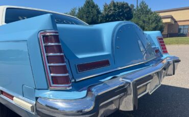 Lincoln-Continental-Mark-V-1979-Coupe-30