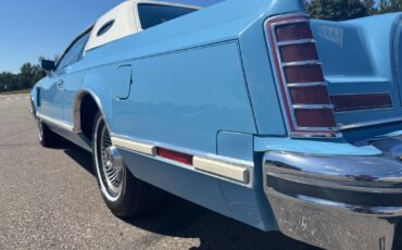 Lincoln-Continental-Mark-V-1979-Coupe-31