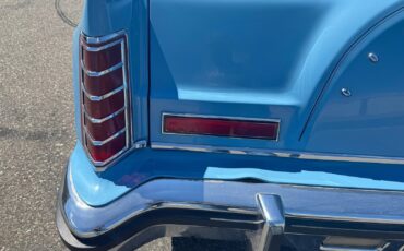 Lincoln-Continental-Mark-V-1979-Coupe-34