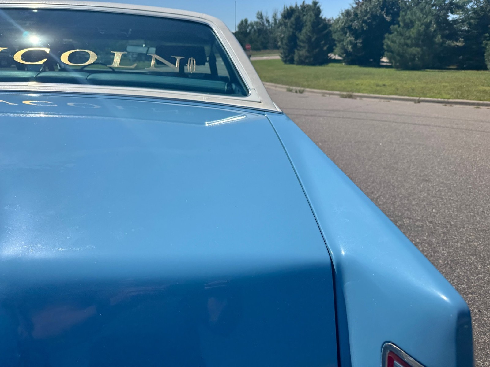 Lincoln-Continental-Mark-V-1979-Coupe-37