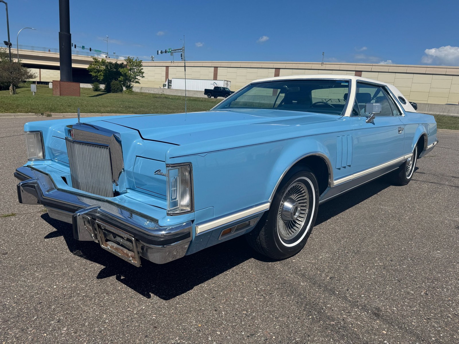 Lincoln-Continental-Mark-V-1979-Coupe-7