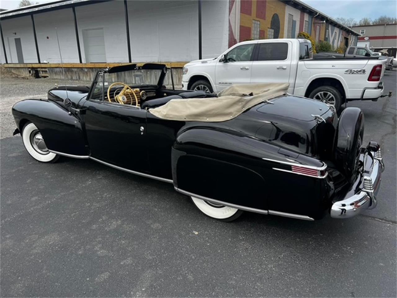 Lincoln-Continental-convertible-1942-Black-Black-11