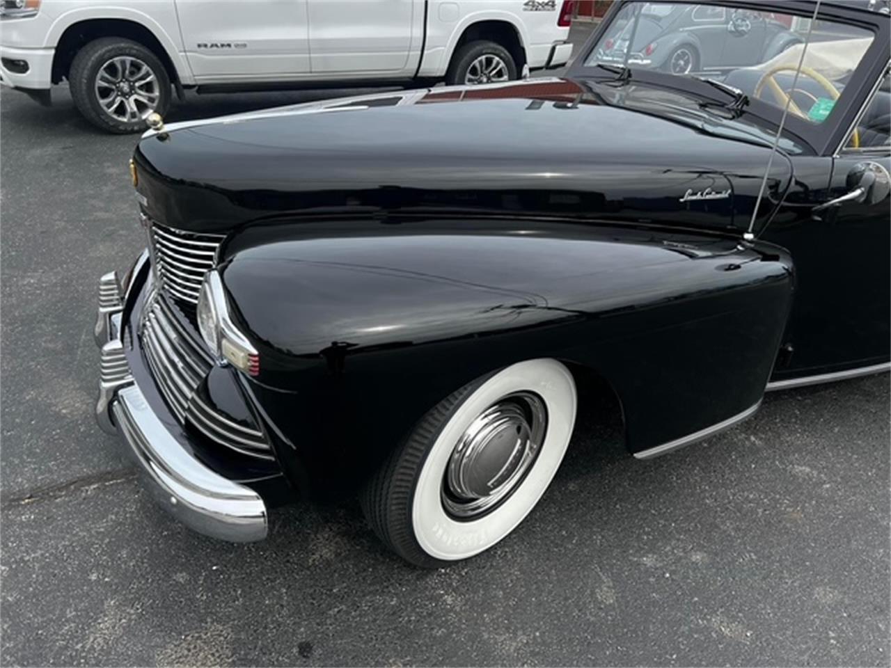 Lincoln-Continental-convertible-1942-Black-Black-14