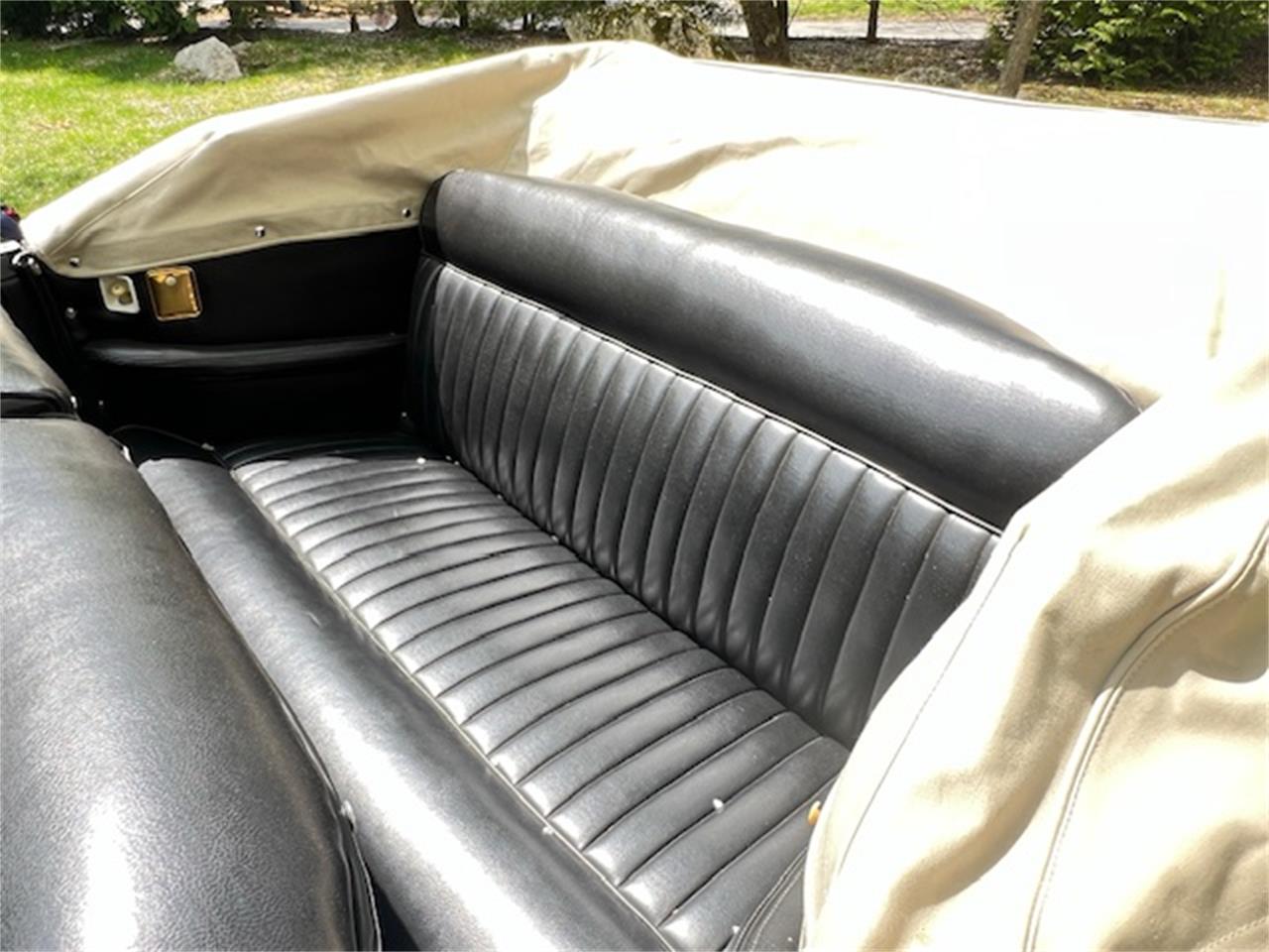 Lincoln-Continental-convertible-1942-Black-Black-19