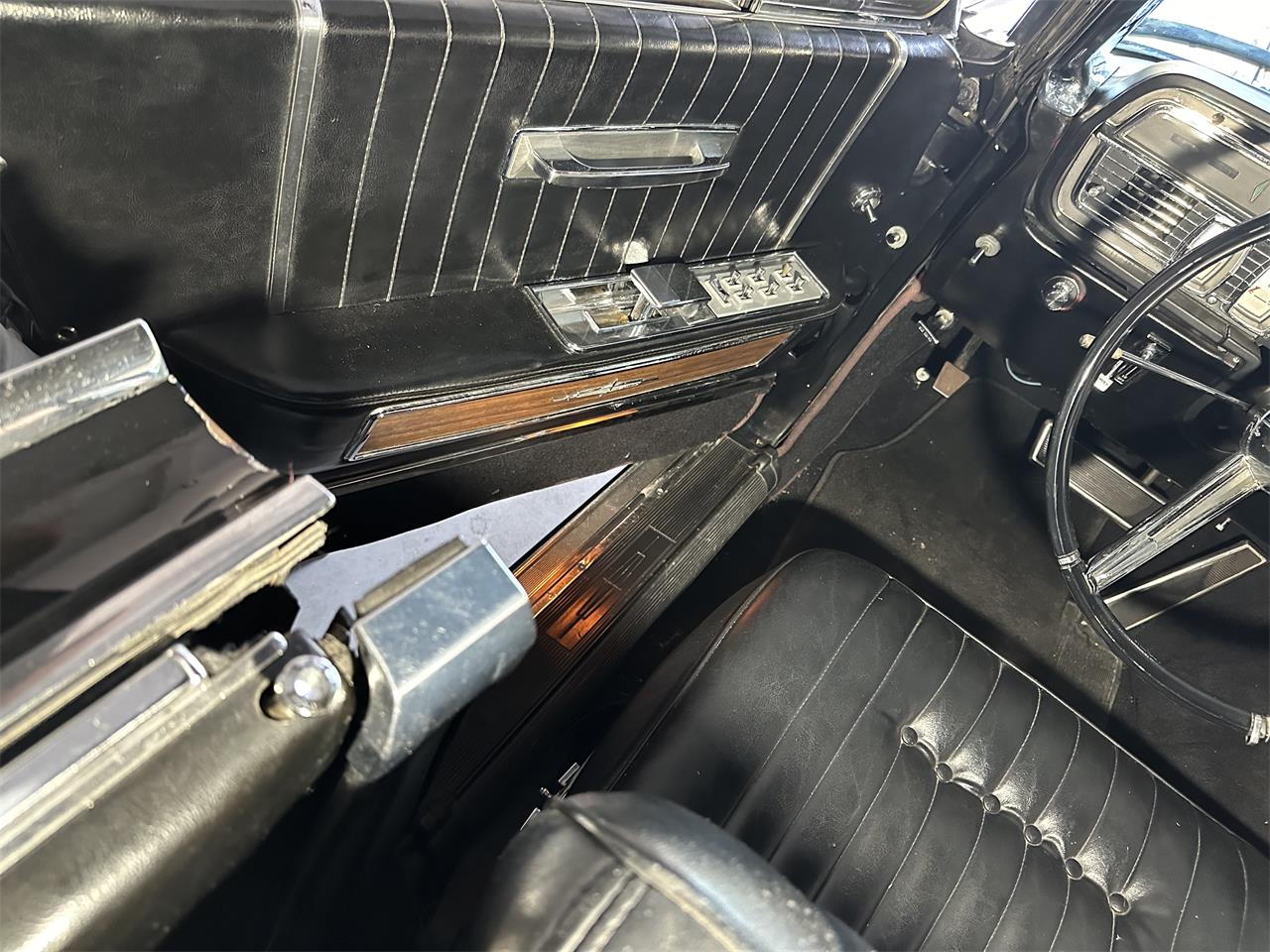 Lincoln-Continental-convertible-1964-Black-Black-2